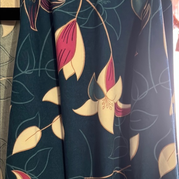 LuLaRoe Floral Women's Nanette - Picture 3 of 5